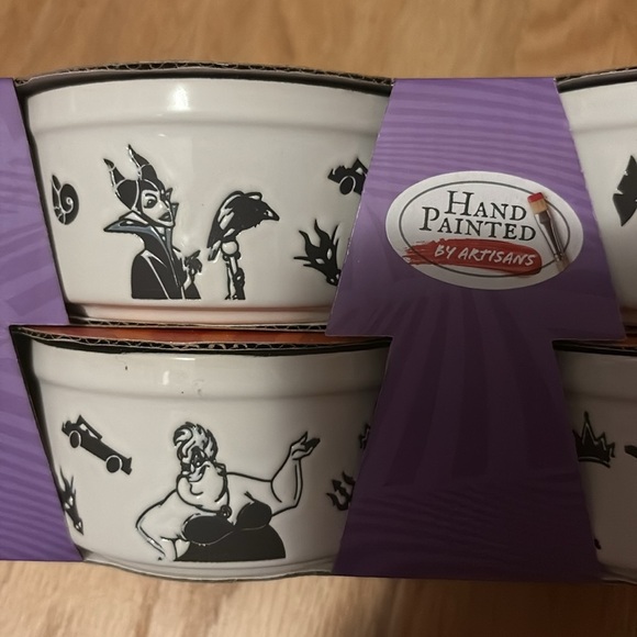 Disney Villains Ceramic Ramekin Set NEW 4 Pack Oven Microwave Safe Halloween - Picture 3 of 4
